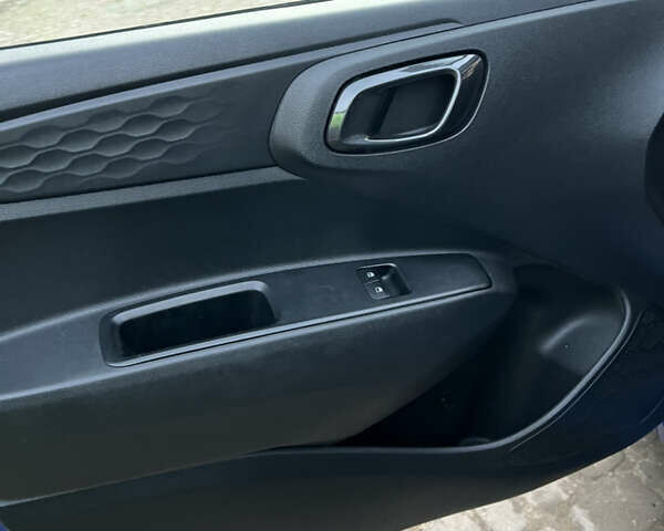 Синий Хендай и10, объемом двигателя 1 л и пробегом 52 тыс. км за 12500 $, фото 27 на Automoto.ua