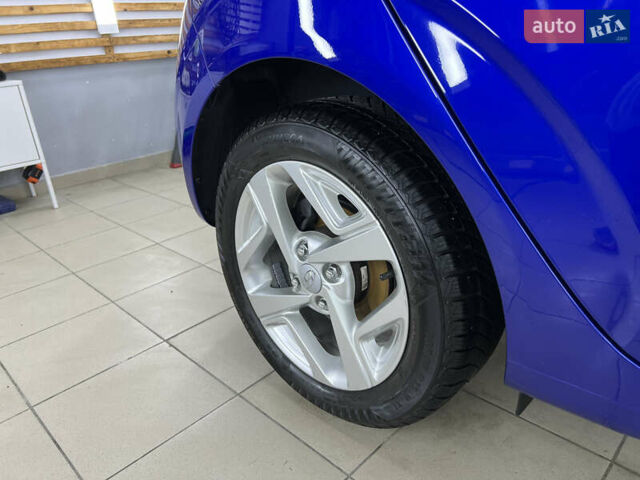 Синий Хендай и10, объемом двигателя 1.2 л и пробегом 33 тыс. км за 14800 $, фото 3 на Automoto.ua