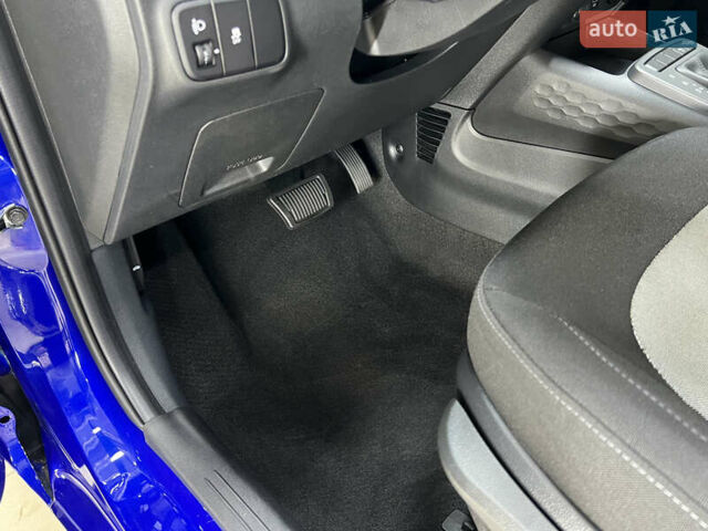 Синий Хендай и10, объемом двигателя 1.2 л и пробегом 33 тыс. км за 14800 $, фото 21 на Automoto.ua