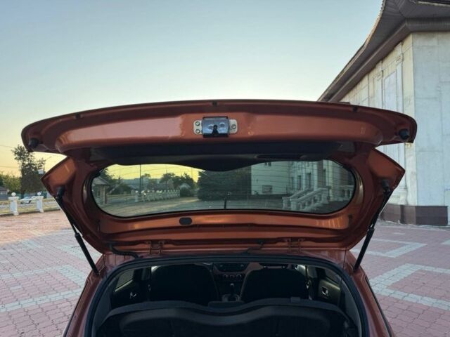 Оранжевый Хендай и10, объемом двигателя 1.1 л и пробегом 150 тыс. км за 7750 $, фото 18 на Automoto.ua