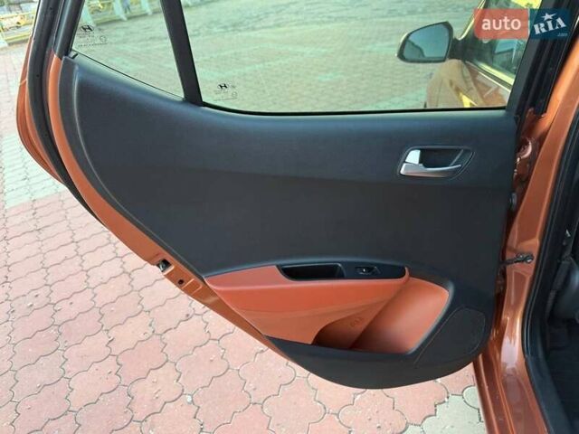 Помаранчевий Хендай і10, об'ємом двигуна 1.2 л та пробігом 150 тис. км за 7999 $, фото 17 на Automoto.ua