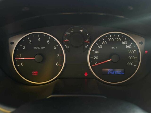 Белый Хендай и20, объемом двигателя 1.2 л и пробегом 242 тыс. км за 4600 $, фото 16 на Automoto.ua