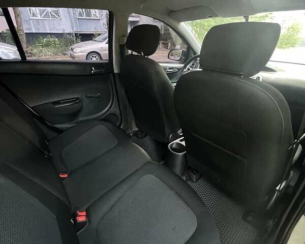 Білий Хендай і20, об'ємом двигуна 1.25 л та пробігом 182 тис. км за 5550 $, фото 9 на Automoto.ua