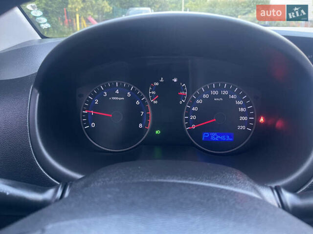 Белый Хендай и20, объемом двигателя 1.4 л и пробегом 162 тыс. км за 7900 $, фото 29 на Automoto.ua