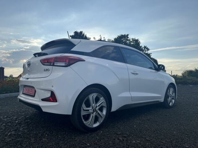 Хендай и20 2017 в Краматорске на Automoto.ua Белый Хендай и20, объемом двигателя 1.4 л и пробегом 105 тыс. км за 10200 $, фото 15 на Automoto.ua