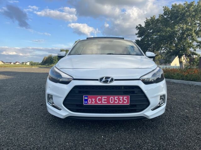 Хендай и20 2017 в Краматорске на Automoto.ua Белый Хендай и20, объемом двигателя 1.4 л и пробегом 105 тыс. км за 10200 $, фото 12 на Automoto.ua
