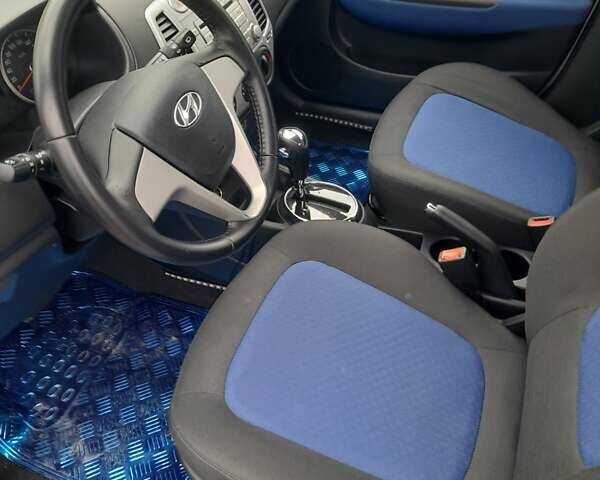 Бежевий Хендай і20, об'ємом двигуна 1.4 л та пробігом 103 тис. км за 8300 $, фото 7 на Automoto.ua