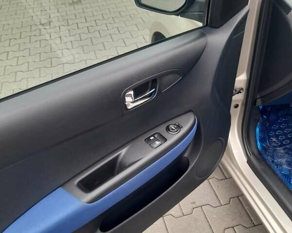 Бежевий Хендай і20, об'ємом двигуна 1.4 л та пробігом 103 тис. км за 8300 $, фото 25 на Automoto.ua