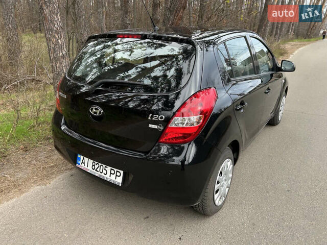 Черный Хендай и20, объемом двигателя 1.25 л и пробегом 118 тыс. км за 5700 $, фото 5 на Automoto.ua