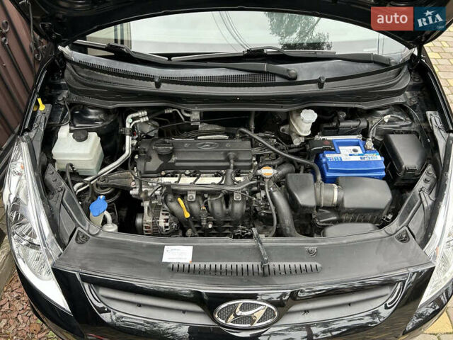 Черный Хендай и20, объемом двигателя 1.25 л и пробегом 118 тыс. км за 5700 $, фото 11 на Automoto.ua