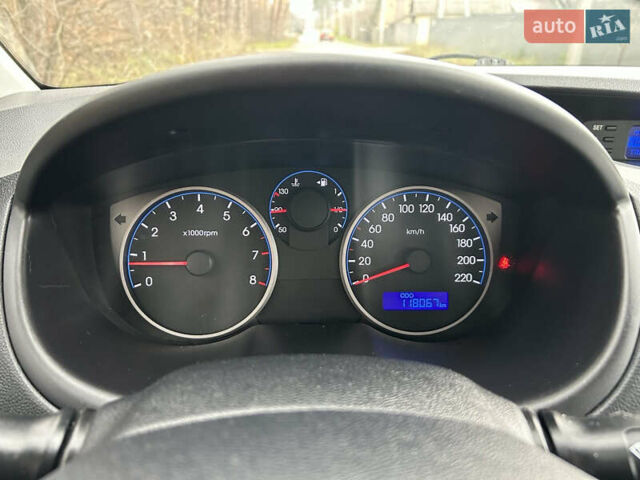 Черный Хендай и20, объемом двигателя 1.25 л и пробегом 118 тыс. км за 5700 $, фото 7 на Automoto.ua