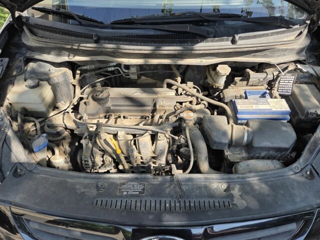 Черный Хендай и20, объемом двигателя 1 л и пробегом 169 тыс. км за 5200 $, фото 3 на Automoto.ua