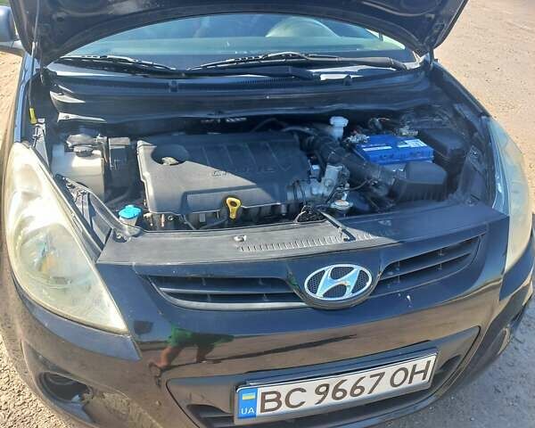 Чорний Хендай і20, об'ємом двигуна 1.4 л та пробігом 245 тис. км за 5800 $, фото 4 на Automoto.ua
