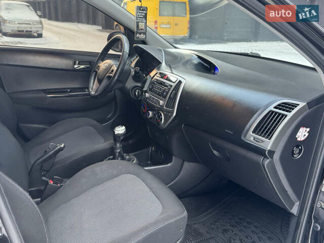 Чорний Хендай і20, об'ємом двигуна 1.1 л та пробігом 299 тис. км за 4799 $, фото 39 на Automoto.ua
