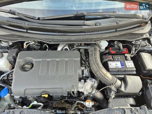 Черный Хендай и20, объемом двигателя 1.4 л и пробегом 224 тыс. км за 5950 $, фото 34 на Automoto.ua