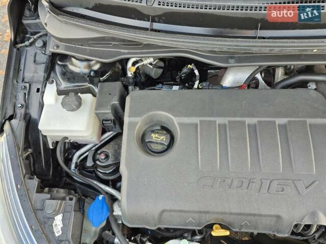 Черный Хендай и20, объемом двигателя 1.4 л и пробегом 224 тыс. км за 5950 $, фото 36 на Automoto.ua