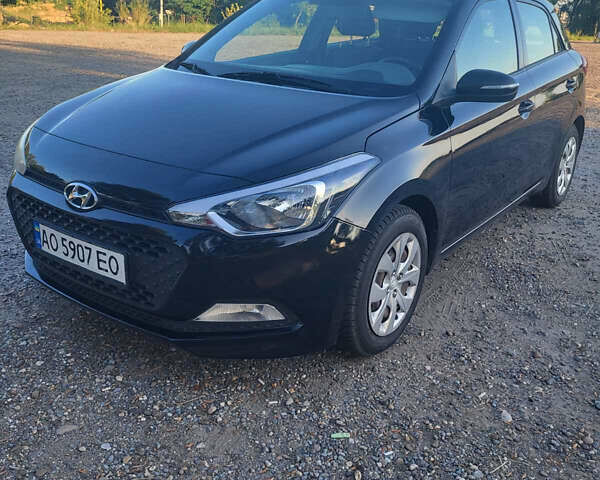 Чорний Хендай і20, об'ємом двигуна 1.25 л та пробігом 222 тис. км за 6500 $, фото 4 на Automoto.ua