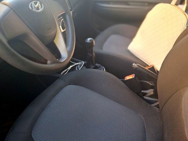 Коричневий Хендай і20, об'ємом двигуна 1.2 л та пробігом 148 тис. км за 5500 $, фото 6 на Automoto.ua