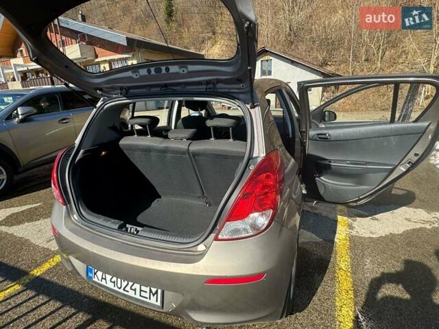 Коричневий Хендай і20, об'ємом двигуна 1.4 л та пробігом 156 тис. км за 6327 $, фото 8 на Automoto.ua