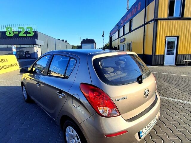 Коричневий Хендай і20, об'ємом двигуна 1.2 л та пробігом 148 тис. км за 5500 $, фото 3 на Automoto.ua