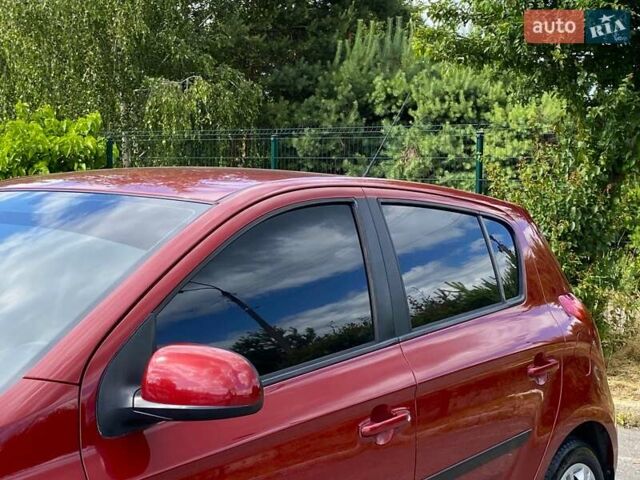 Красный Хендай и20, объемом двигателя 1.2 л и пробегом 155 тыс. км за 4499 $, фото 10 на Automoto.ua