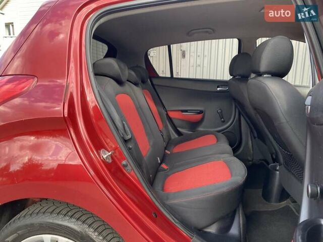 Красный Хендай и20, объемом двигателя 1.2 л и пробегом 155 тыс. км за 4499 $, фото 50 на Automoto.ua