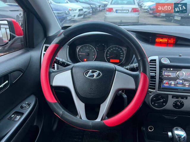 Червоний Хендай і20, об'ємом двигуна 1.4 л та пробігом 130 тис. км за 7900 $, фото 8 на Automoto.ua