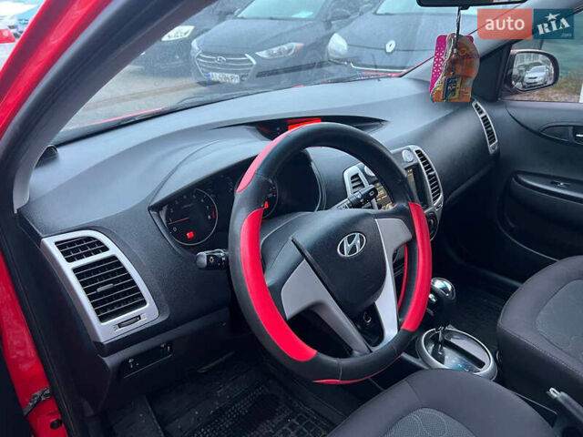 Червоний Хендай і20, об'ємом двигуна 1.4 л та пробігом 130 тис. км за 7900 $, фото 10 на Automoto.ua
