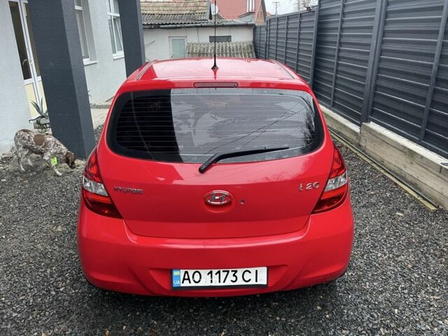 Червоний Хендай і20, об'ємом двигуна 1.26 л та пробігом 240 тис. км за 4500 $, фото 6 на Automoto.ua