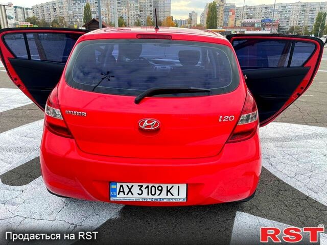 Червоний Хендай і20, об'ємом двигуна 1.2 л та пробігом 163 тис. км за 4800 $, фото 11 на Automoto.ua