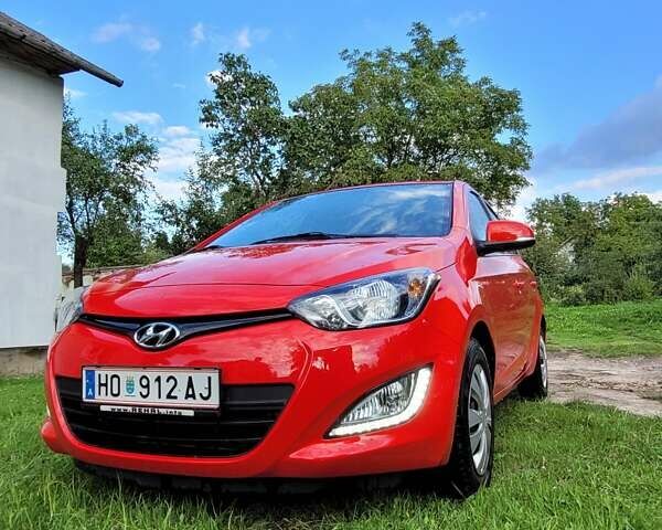 Красный Хендай и20, объемом двигателя 0 л и пробегом 100 тыс. км за 7300 $, фото 8 на Automoto.ua