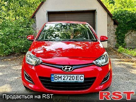 Красный Хендай и20, объемом двигателя 1.4 л и пробегом 155 тыс. км за 8550 $, фото 3 на Automoto.ua