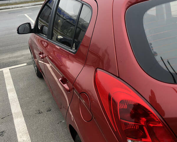 Красный Хендай и20, объемом двигателя 1.4 л и пробегом 167 тыс. км за 6600 $, фото 7 на Automoto.ua