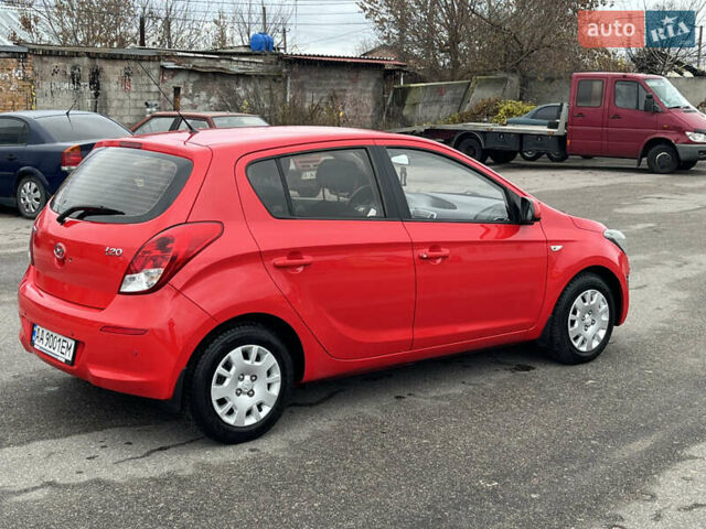 Червоний Хендай і20, об'ємом двигуна 1.4 л та пробігом 159 тис. км за 8300 $, фото 4 на Automoto.ua