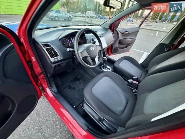 Красный Хендай и20, объемом двигателя 1.4 л и пробегом 108 тыс. км за 8900 $, фото 28 на Automoto.ua