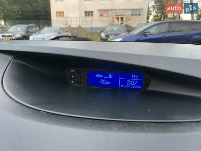 Красный Хендай и20, объемом двигателя 1.25 л и пробегом 189 тыс. км за 5300 $, фото 32 на Automoto.ua