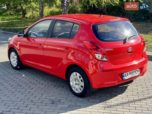 Красный Хендай и20, объемом двигателя 1.4 л и пробегом 159 тыс. км за 8450 $, фото 10 на Automoto.ua