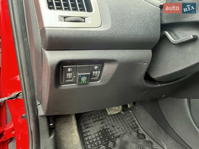 Червоний Хендай і20, об'ємом двигуна 1.4 л та пробігом 159 тис. км за 8300 $, фото 21 на Automoto.ua