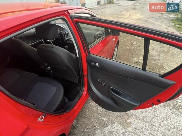 Красный Хендай и20, объемом двигателя 1.4 л и пробегом 159 тыс. км за 8850 $, фото 12 на Automoto.ua