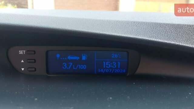 Красный Хендай и20, объемом двигателя 1.4 л и пробегом 66 тыс. км за 6750 $, фото 7 на Automoto.ua