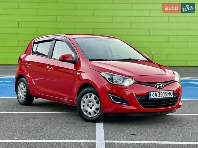 Красный Хендай и20, объемом двигателя 1.4 л и пробегом 108 тыс. км за 8900 $, фото 9 на Automoto.ua