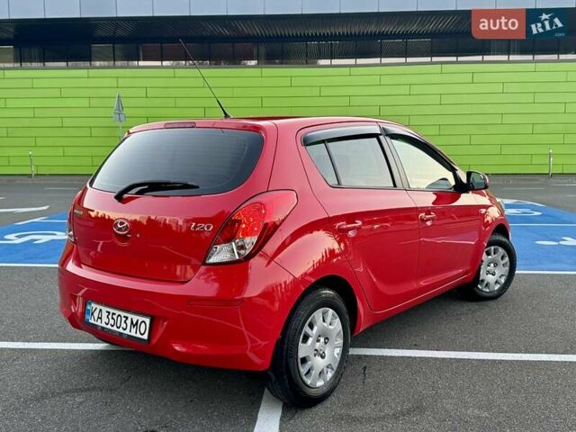 Красный Хендай и20, объемом двигателя 1.4 л и пробегом 108 тыс. км за 8900 $, фото 14 на Automoto.ua