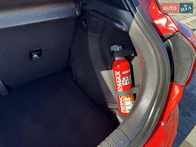 Червоний Хендай і20, об'ємом двигуна 1 л та пробігом 186 тис. км за 11799 $, фото 90 на Automoto.ua