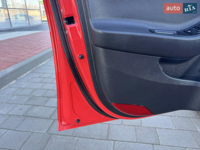Червоний Хендай і20, об'ємом двигуна 1 л та пробігом 186 тис. км за 11799 $, фото 44 на Automoto.ua