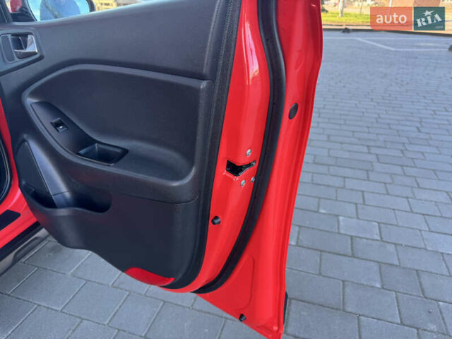 Червоний Хендай і20, об'ємом двигуна 1 л та пробігом 186 тис. км за 11799 $, фото 125 на Automoto.ua