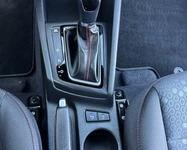 Червоний Хендай і20, об'ємом двигуна 1 л та пробігом 186 тис. км за 11799 $, фото 114 на Automoto.ua