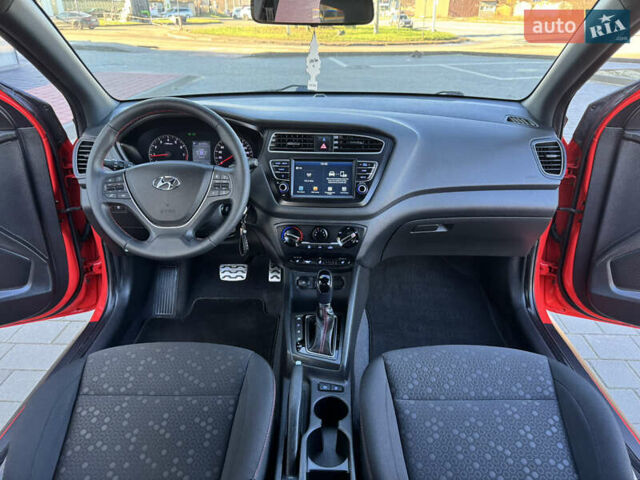 Червоний Хендай і20, об'ємом двигуна 1 л та пробігом 186 тис. км за 11799 $, фото 133 на Automoto.ua