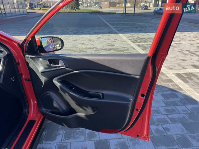Червоний Хендай і20, об'ємом двигуна 1 л та пробігом 186 тис. км за 11799 $, фото 70 на Automoto.ua