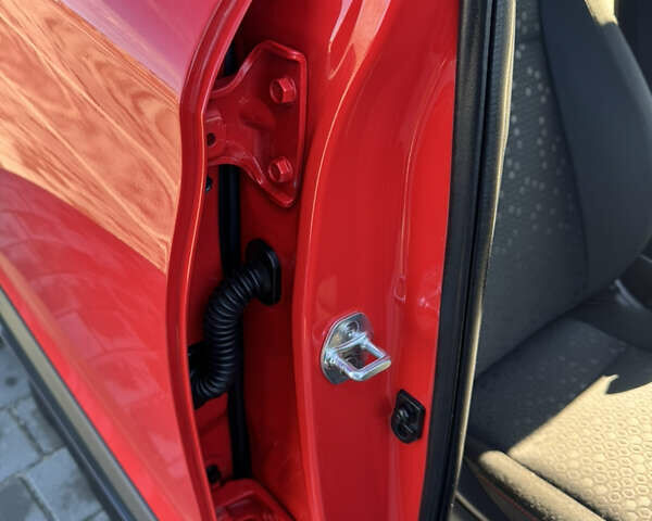 Червоний Хендай і20, об'ємом двигуна 1 л та пробігом 186 тис. км за 11799 $, фото 74 на Automoto.ua