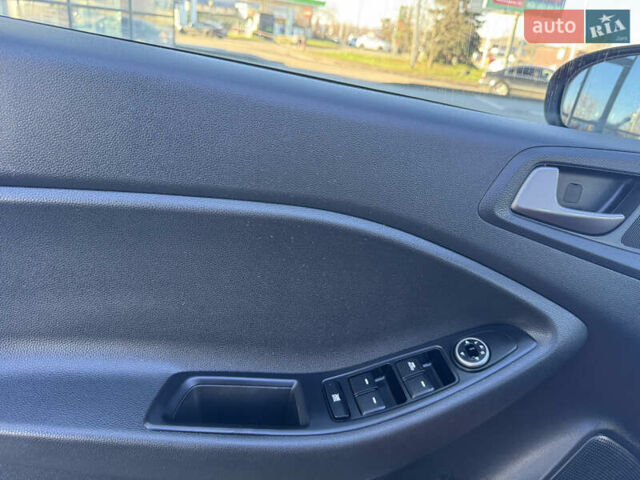 Червоний Хендай і20, об'ємом двигуна 1 л та пробігом 186 тис. км за 11799 $, фото 45 на Automoto.ua